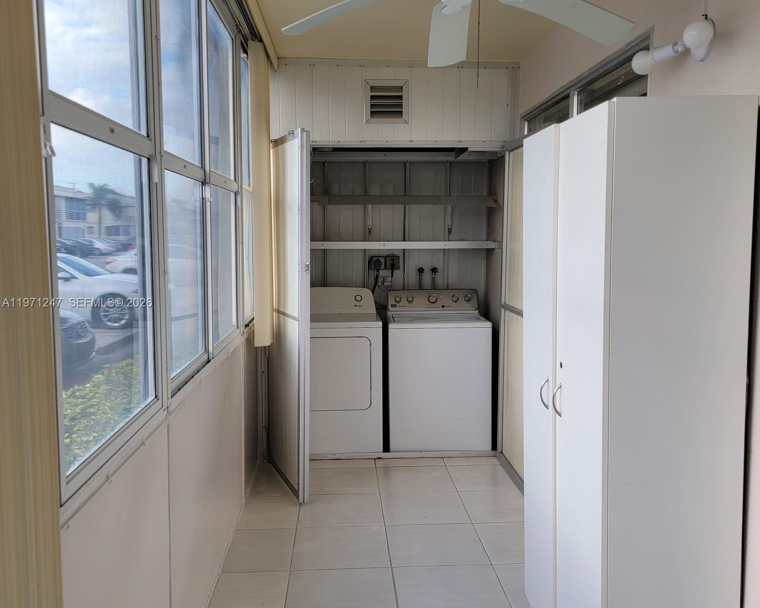 KINGS POINT SAXONY CONDOS - Residential