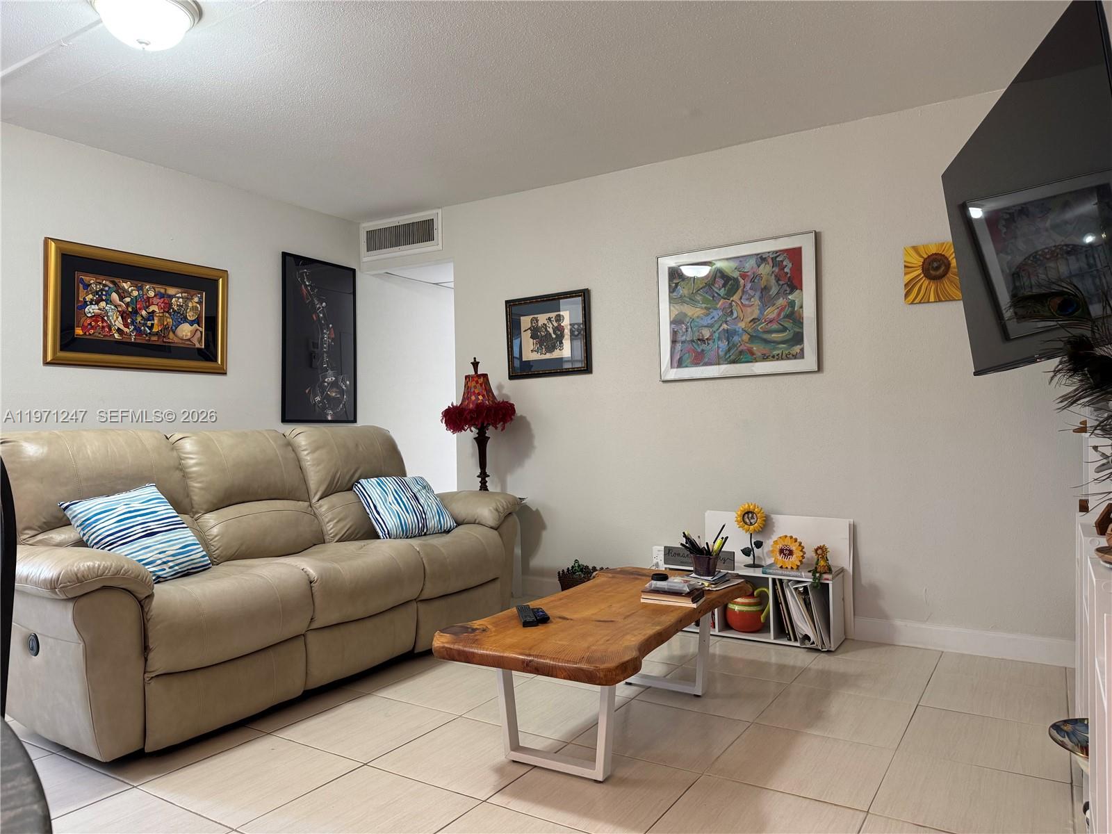 KINGS POINT SAXONY CONDOS - Residential