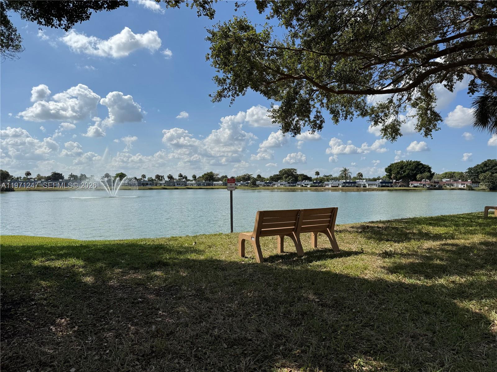 KINGS POINT SAXONY CONDOS - Residential