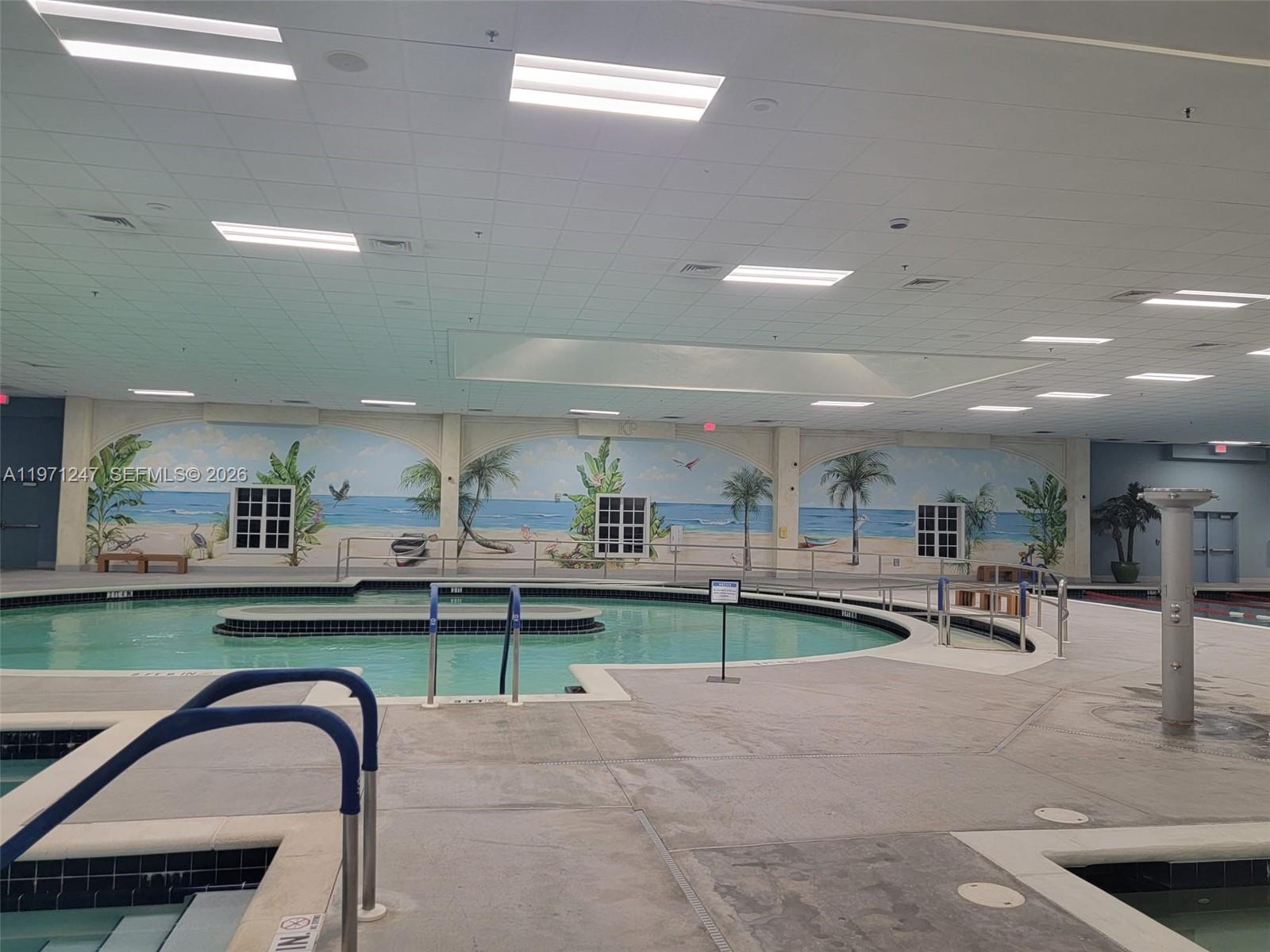 KINGS POINT SAXONY CONDOS - Residential