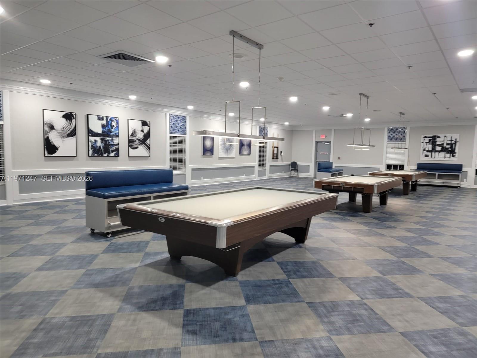 KINGS POINT SAXONY CONDOS - Residential