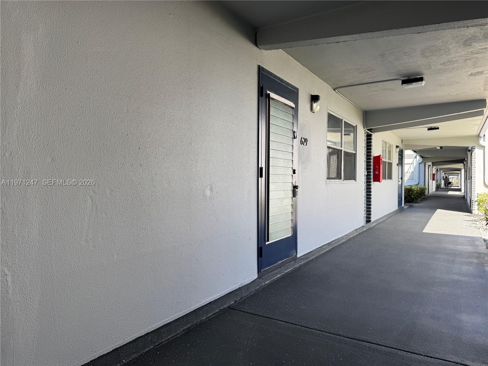 KINGS POINT SAXONY CONDOS - Residential