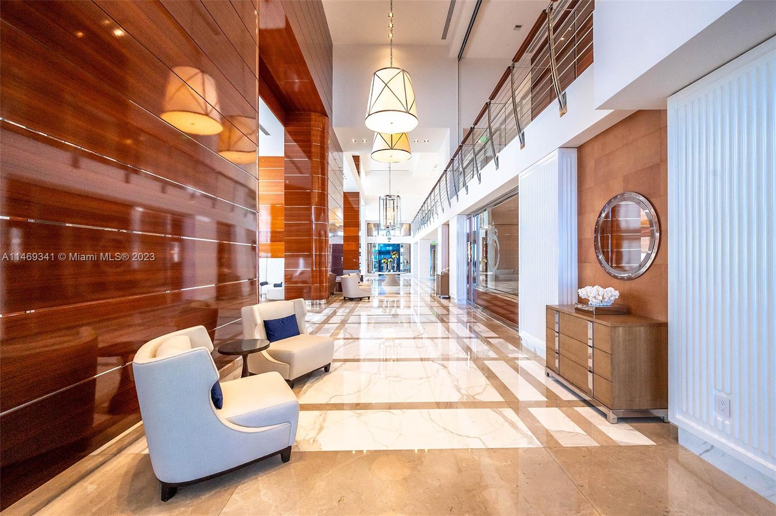 CHATEAU BEACH CONDO - Land