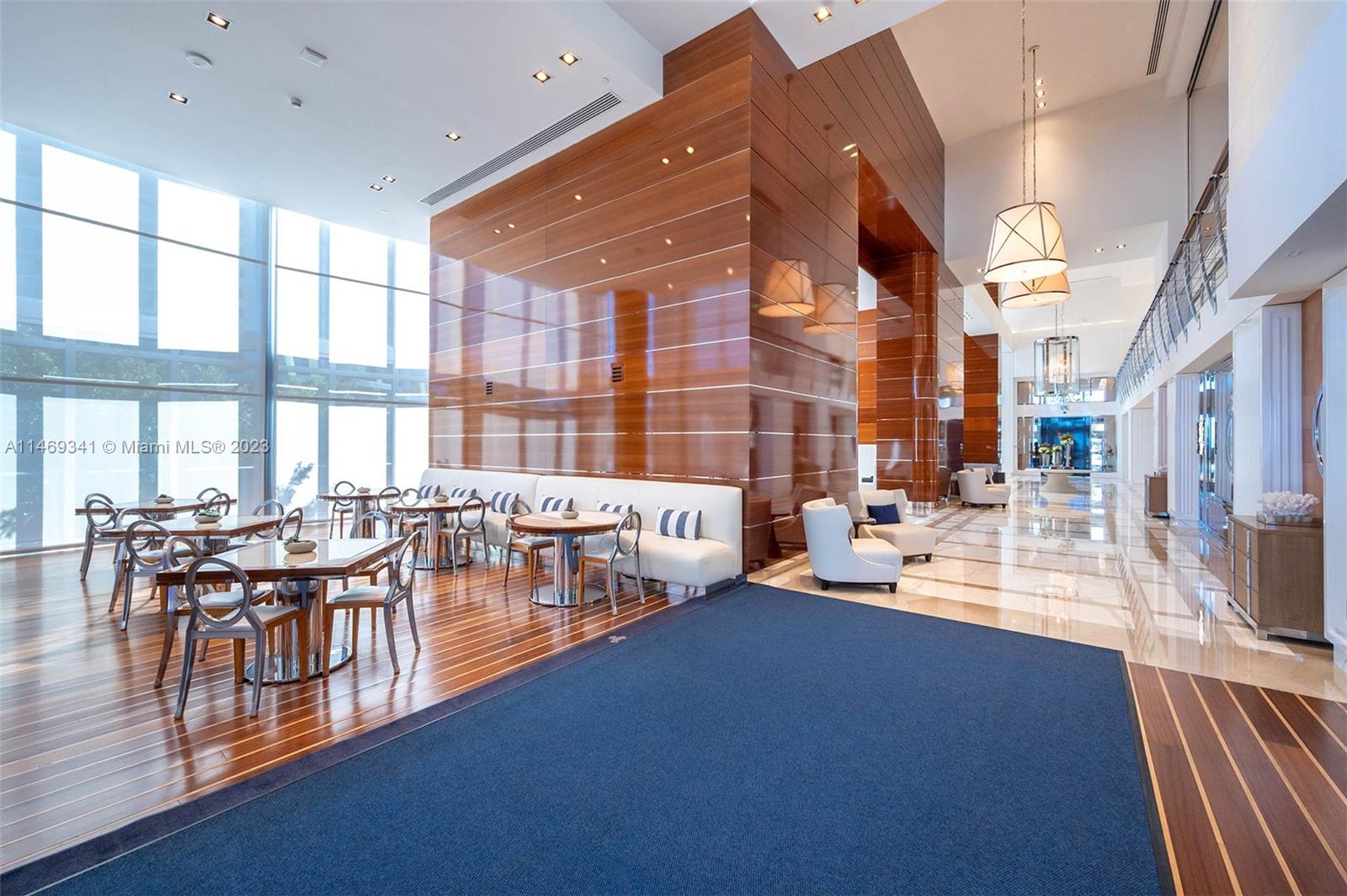 CHATEAU BEACH CONDO - Land