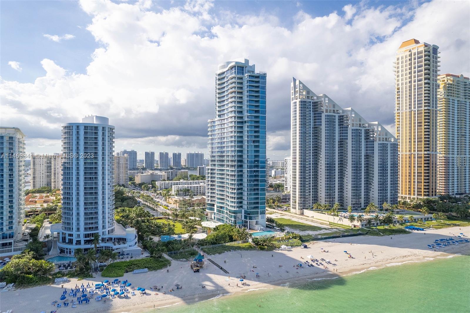 CHATEAU BEACH CONDO - Land