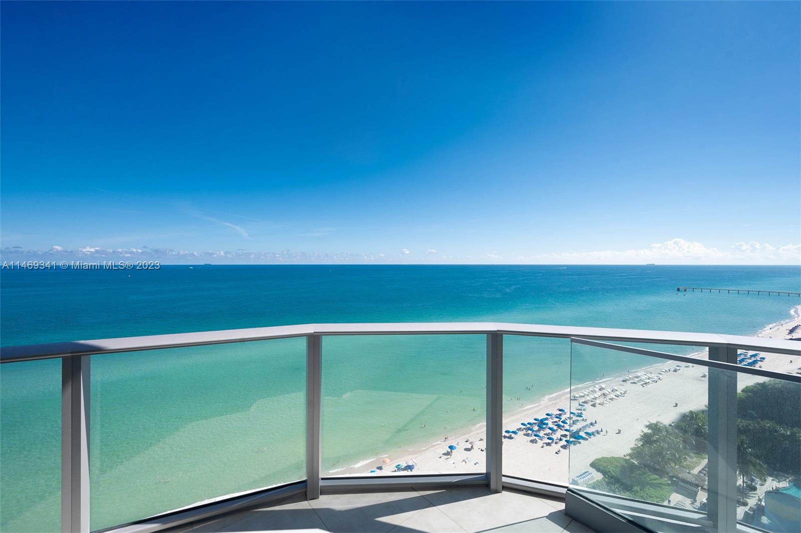 CHATEAU BEACH CONDO - Land