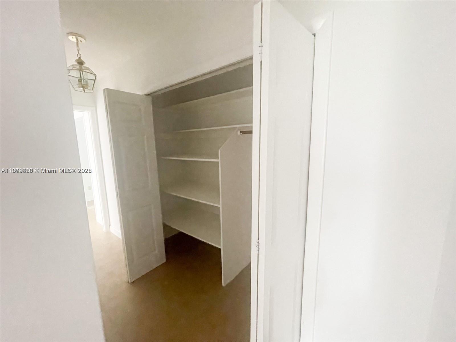 PINEWOOD ESTATES SECOND A - Residential Lease