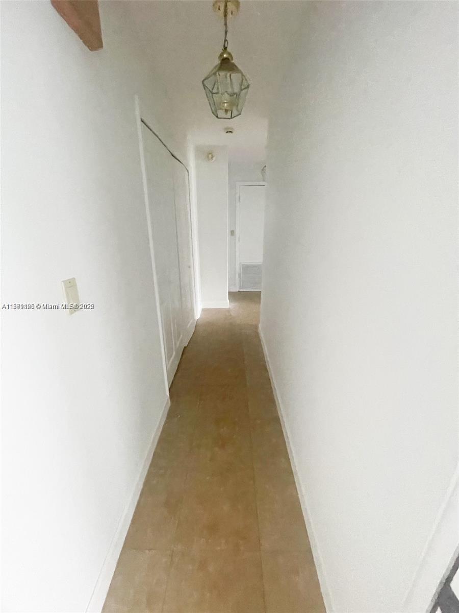 PINEWOOD ESTATES SECOND A - Residential Lease