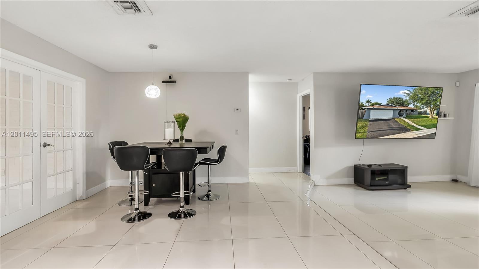 PASADENA LAKES SOUTH - Residential