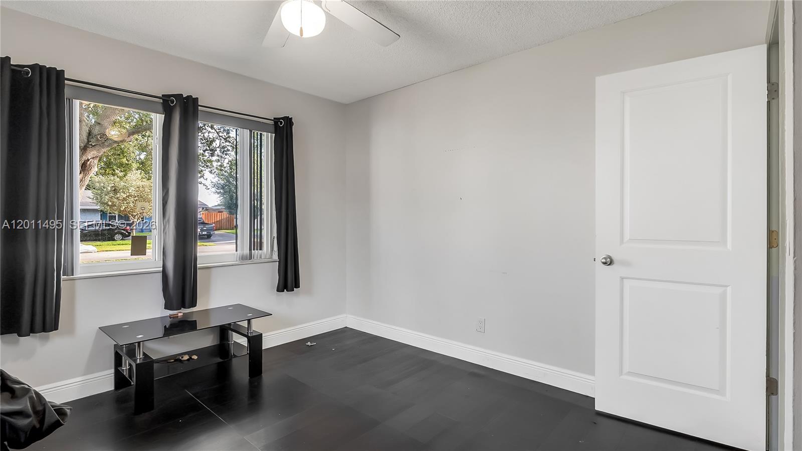 PASADENA LAKES SOUTH - Residential