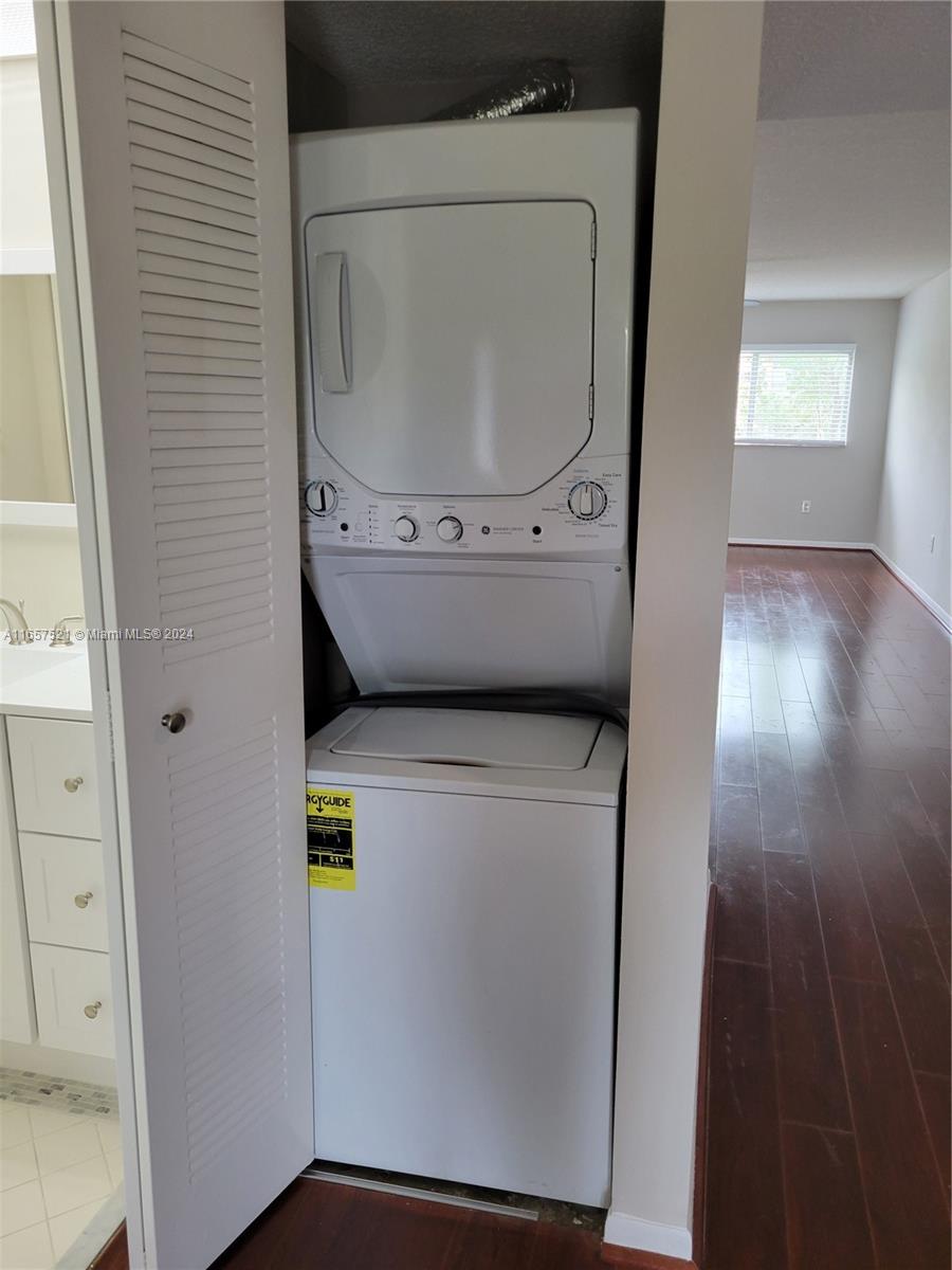 Falmouth at Century Villag - Residential