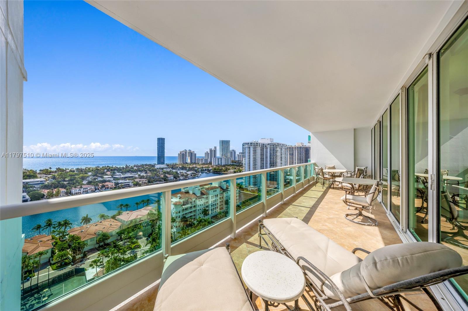 TOWERS OF PORTO VITA-SOUT - Residential