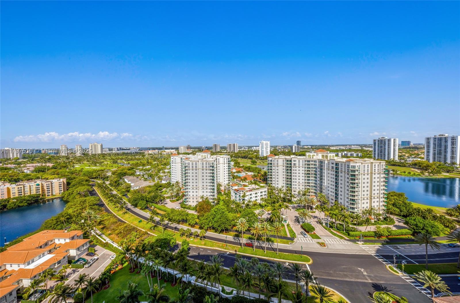 TOWERS OF PORTO VITA-SOUT - Residential