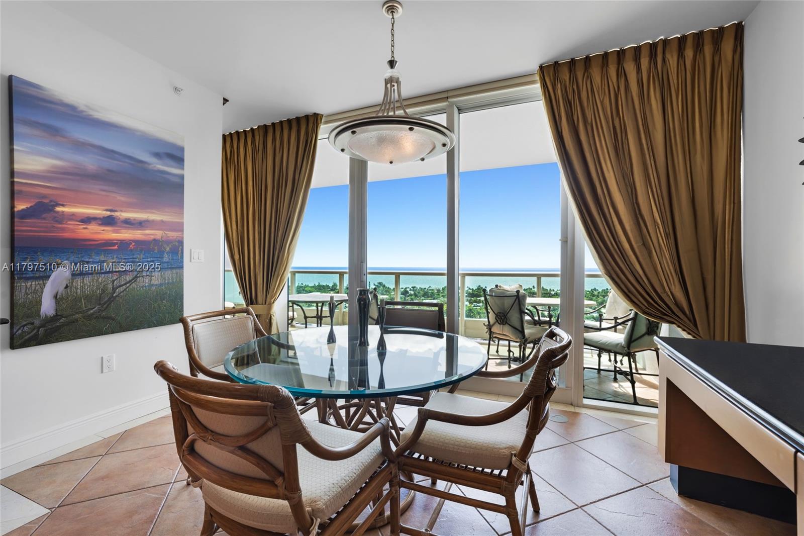 TOWERS OF PORTO VITA-SOUT - Residential