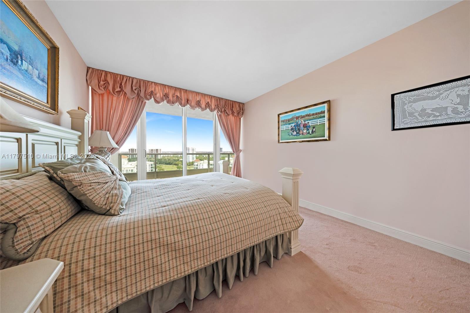 TOWERS OF PORTO VITA-SOUT - Residential