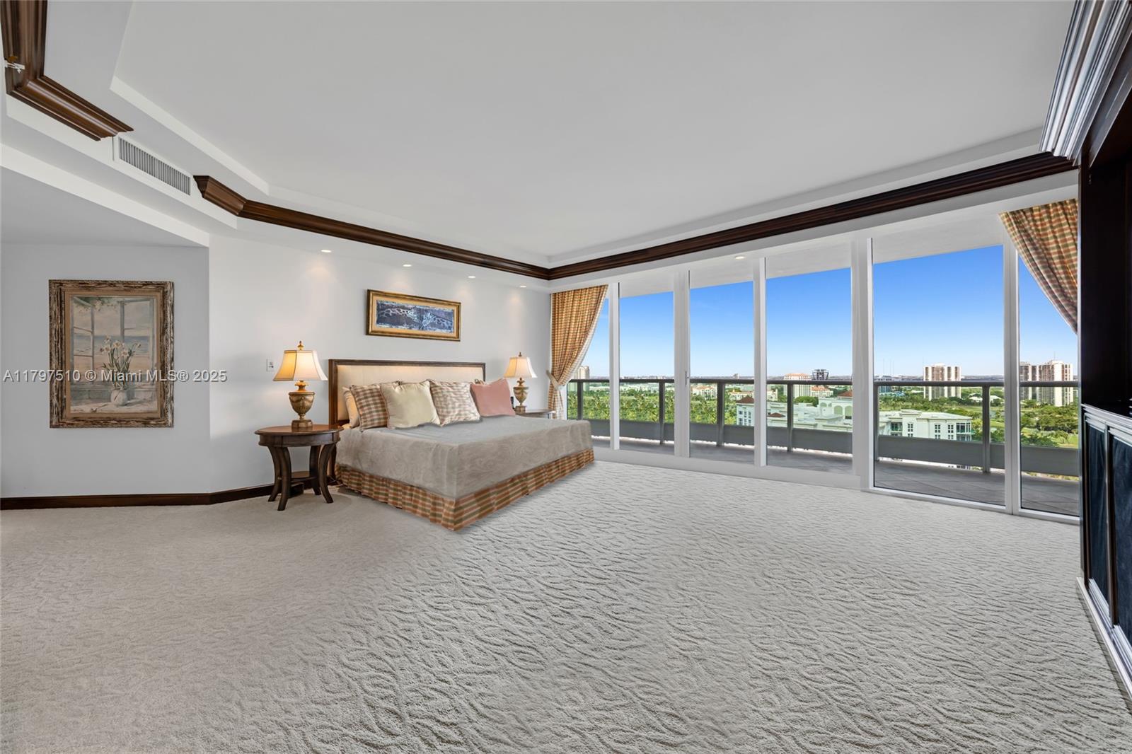 TOWERS OF PORTO VITA-SOUT - Residential