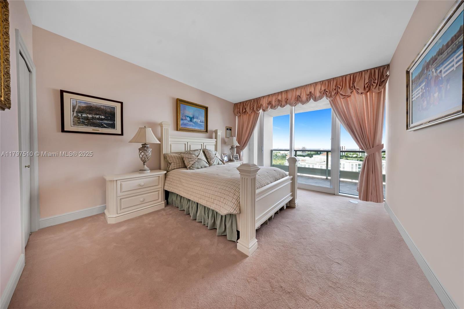 TOWERS OF PORTO VITA-SOUT - Residential