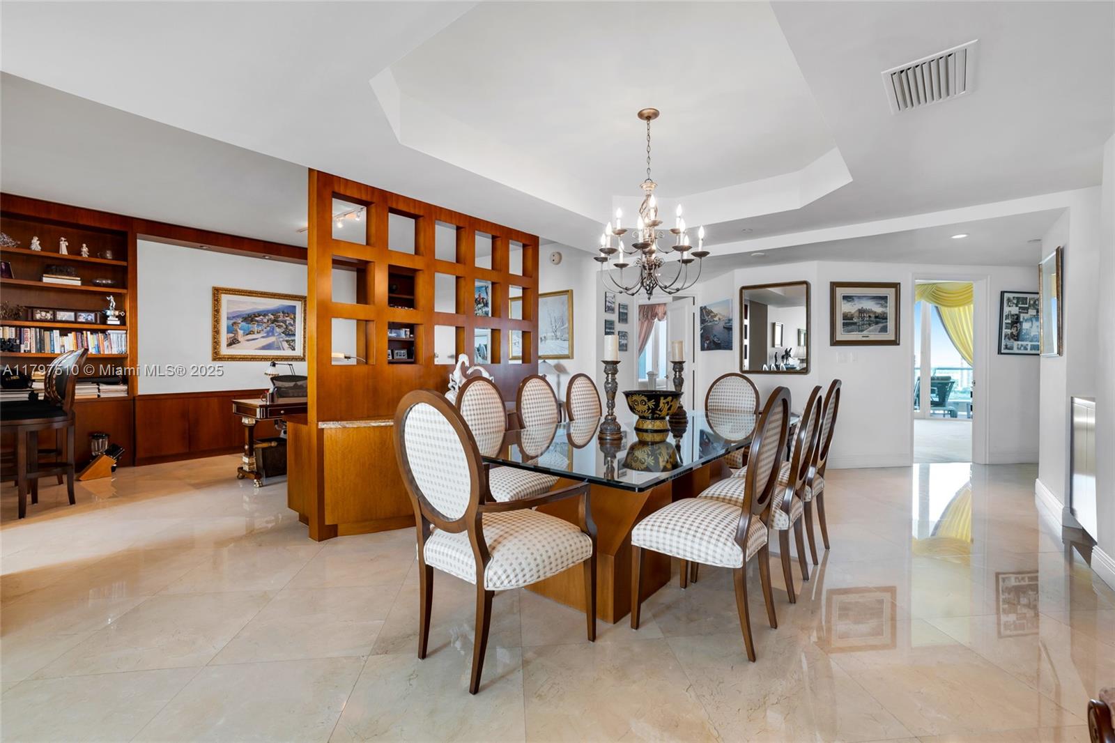 TOWERS OF PORTO VITA-SOUT - Residential