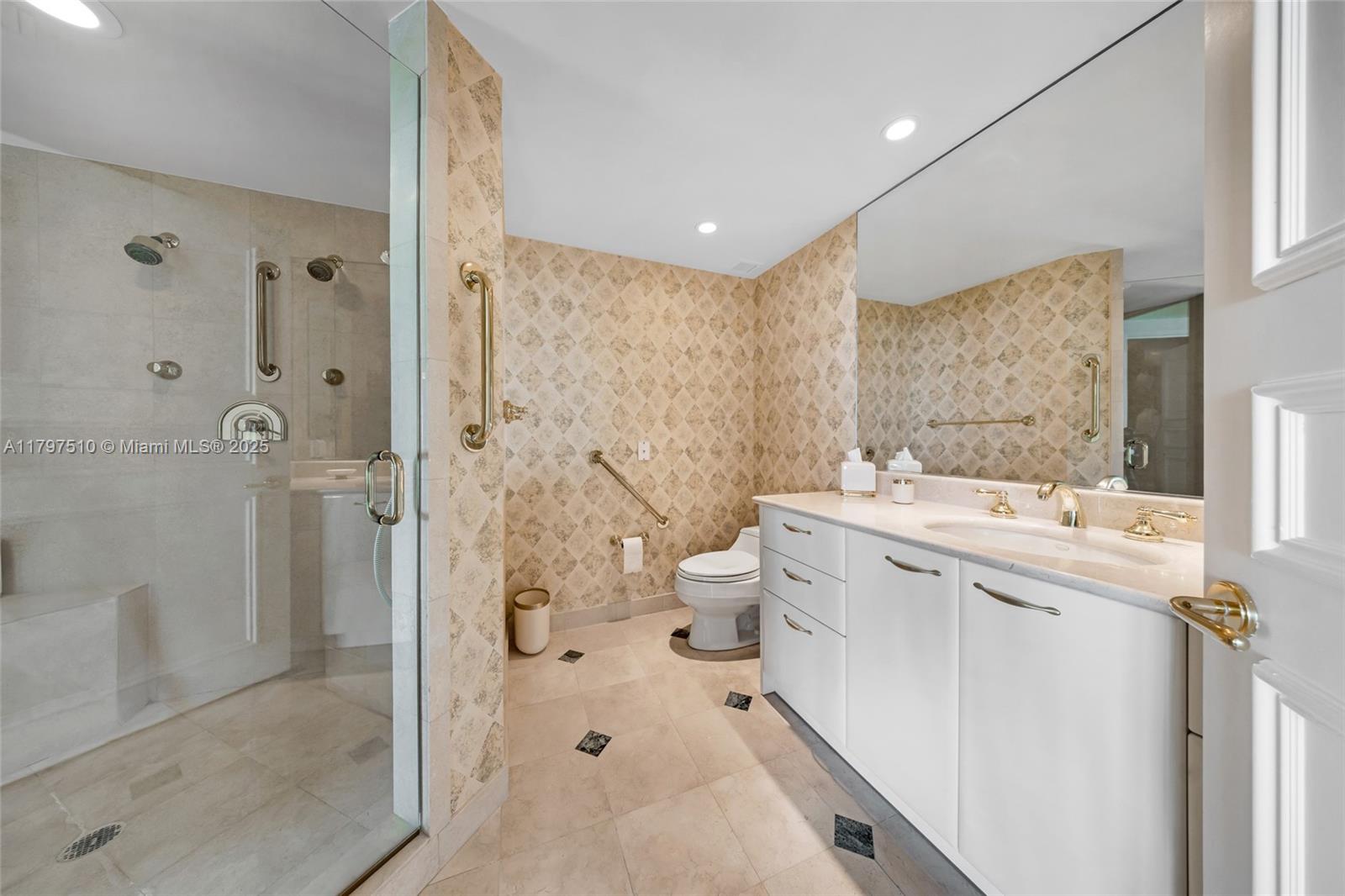 TOWERS OF PORTO VITA-SOUT - Residential