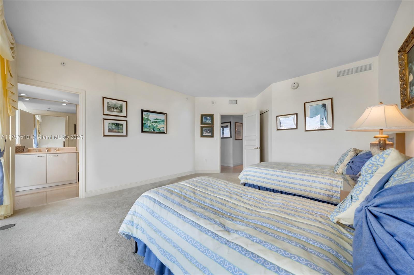 TOWERS OF PORTO VITA-SOUT - Residential