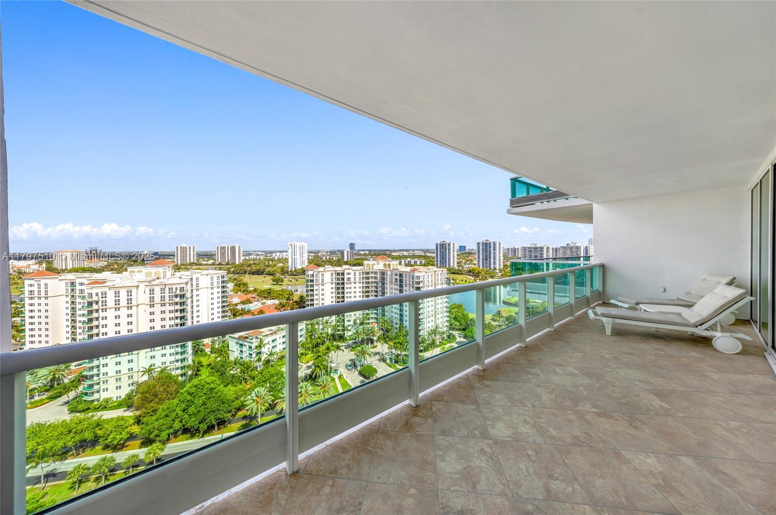 TOWERS OF PORTO VITA-SOUT - Residential