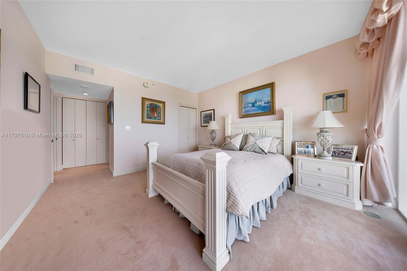 TOWERS OF PORTO VITA-SOUT - Residential