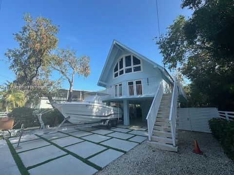 202 Mahogany Dr Key Largo FL 33037