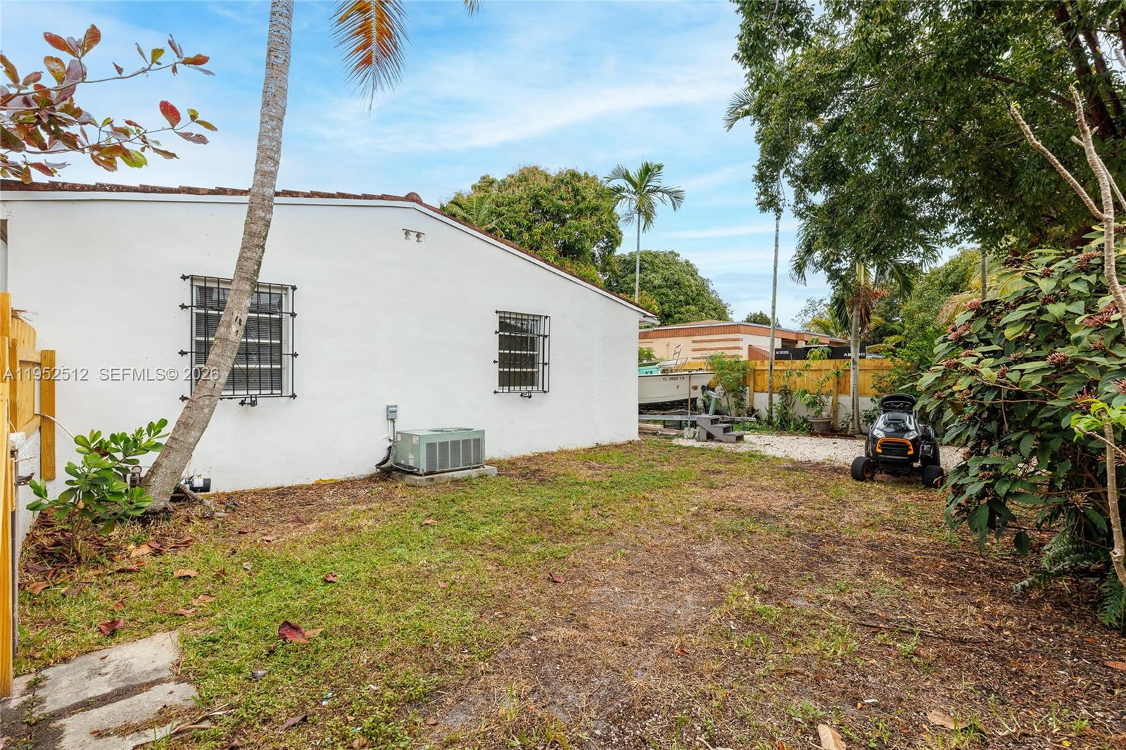 BISCAYNE GARDENS SEC F PT - Residential