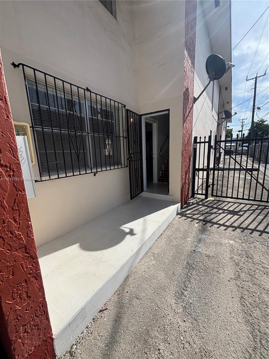 BRYANDALE - Residential Lease