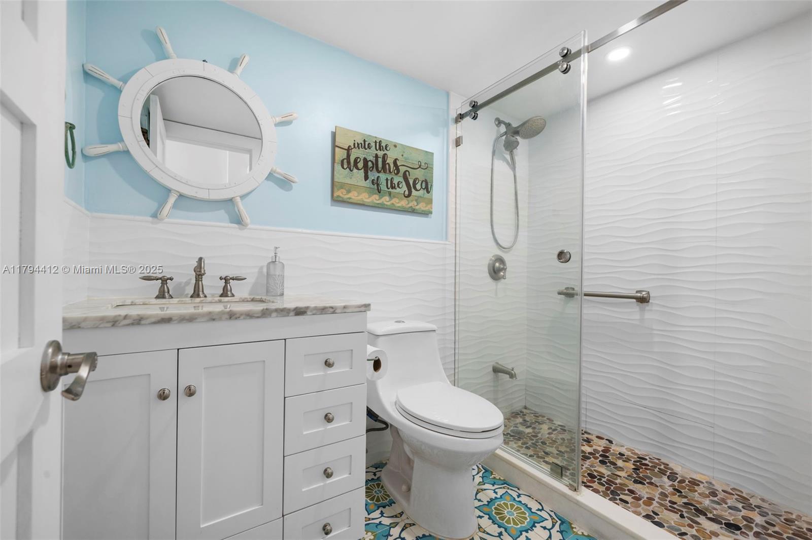 BAYVIEW TERR CONDO - Residential