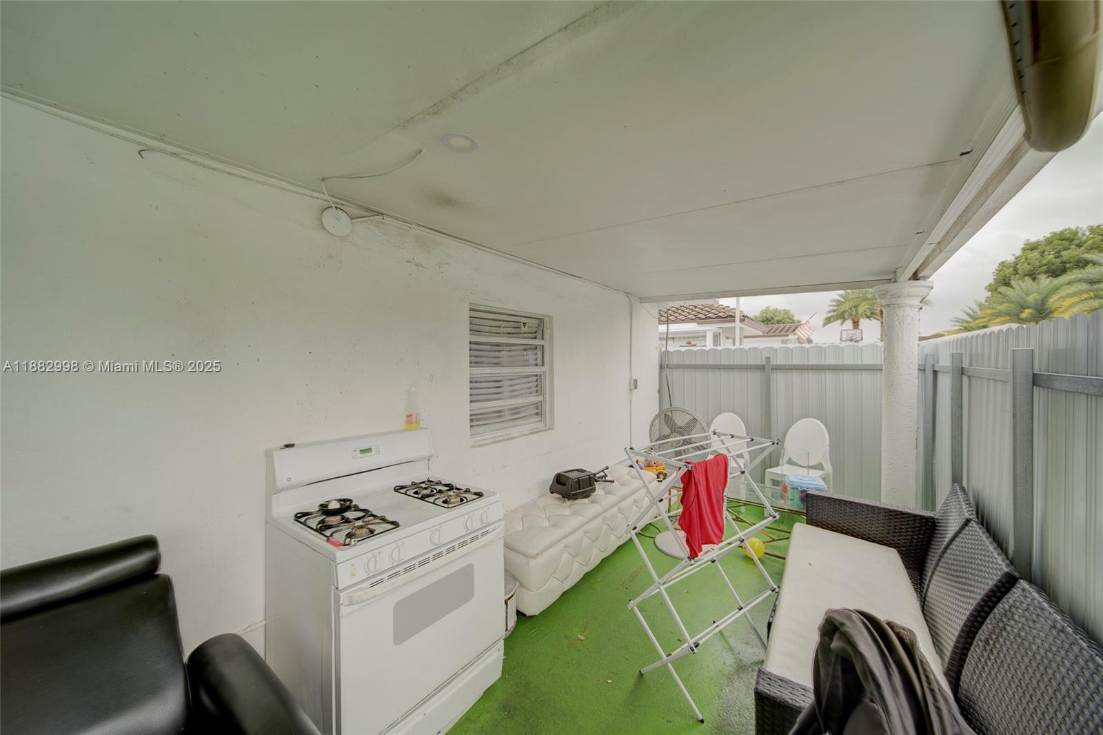 MIAMI GARDENS MANOR SEC 3 - Residential