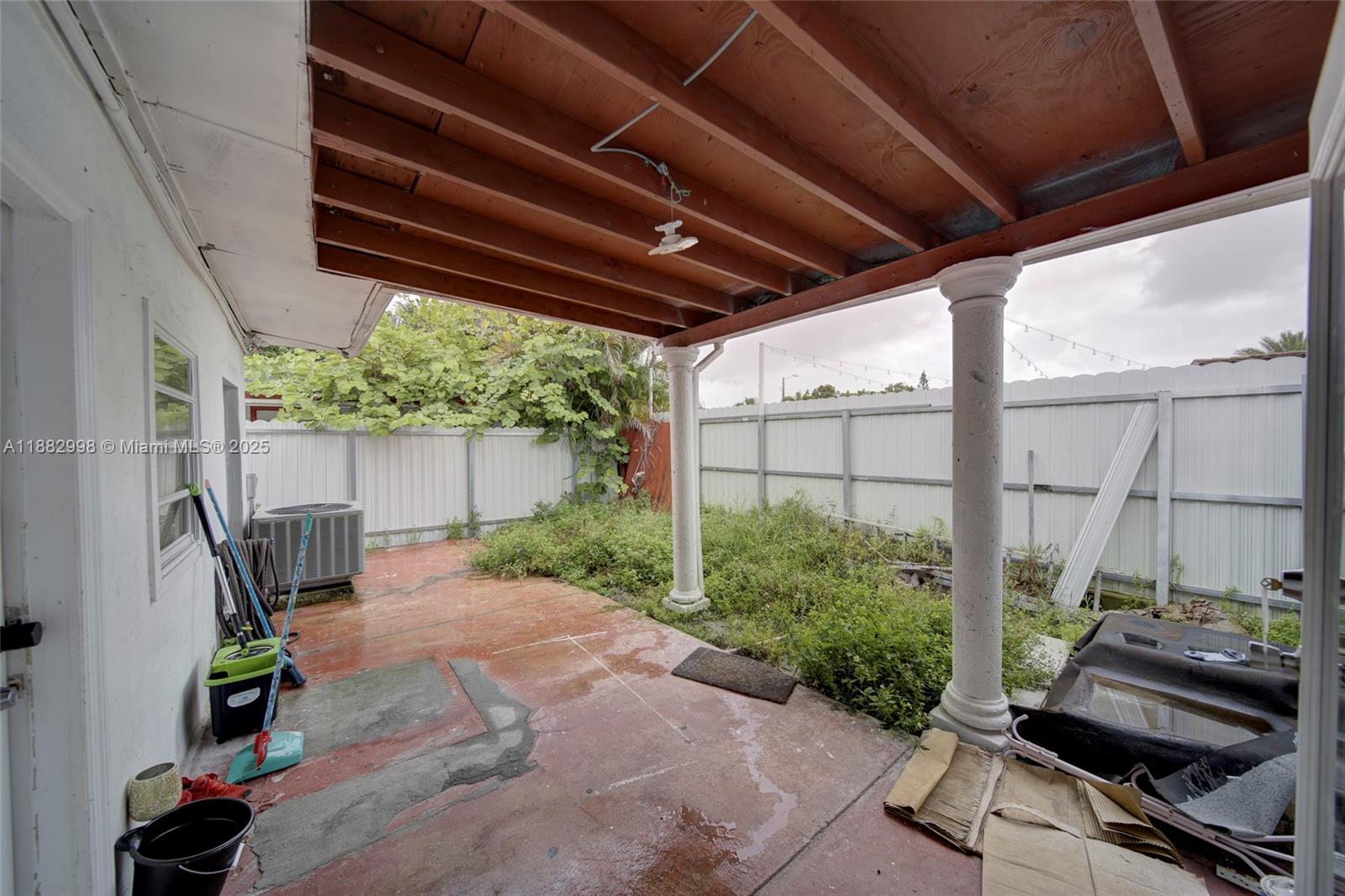 MIAMI GARDENS MANOR SEC 3 - Residential