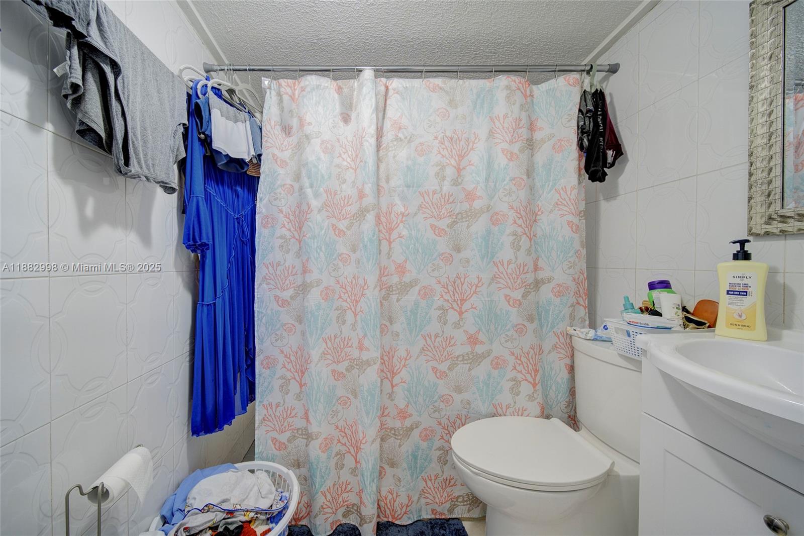 MIAMI GARDENS MANOR SEC 3 - Residential