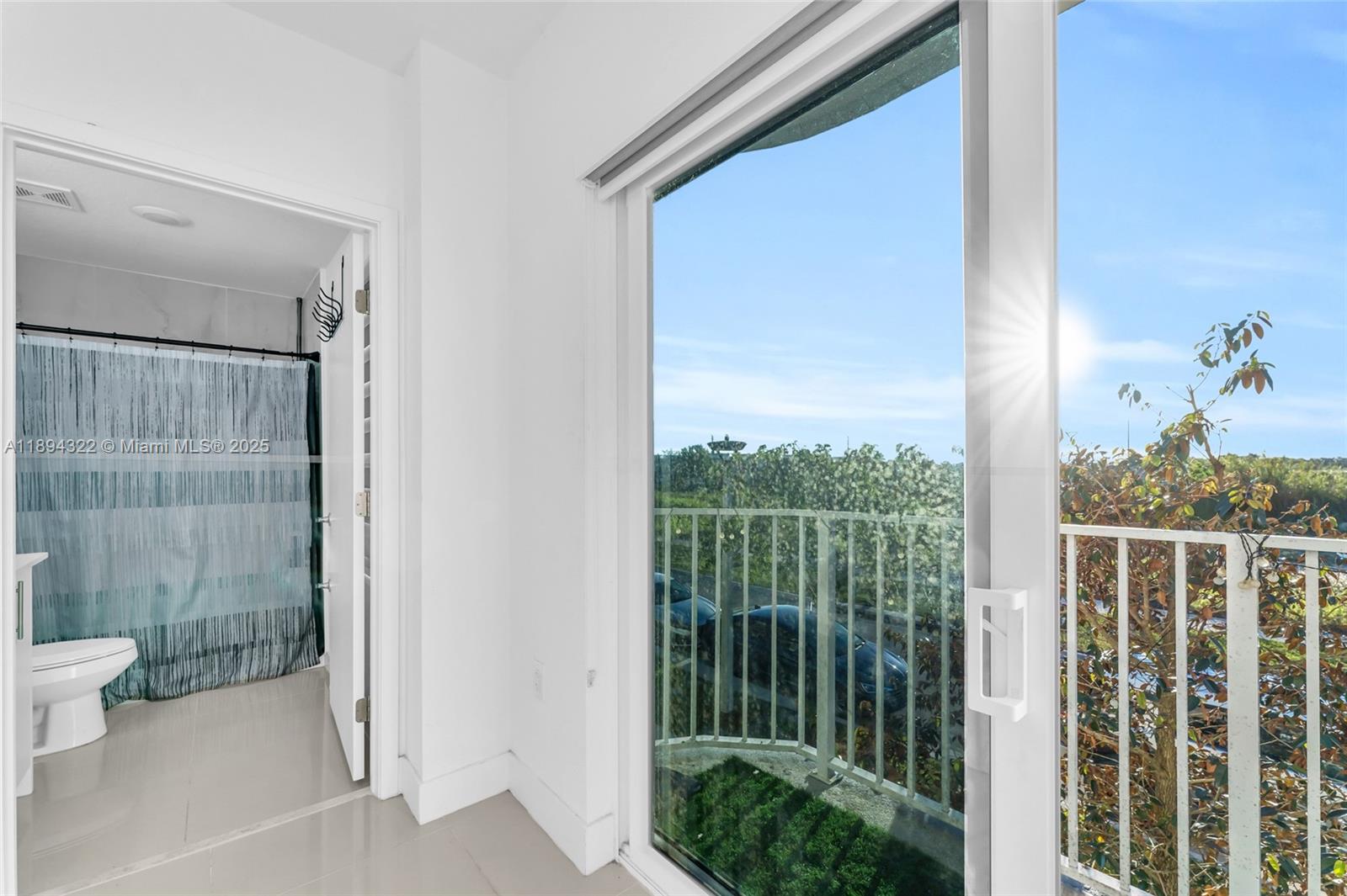 PARADISE ONE - Residential