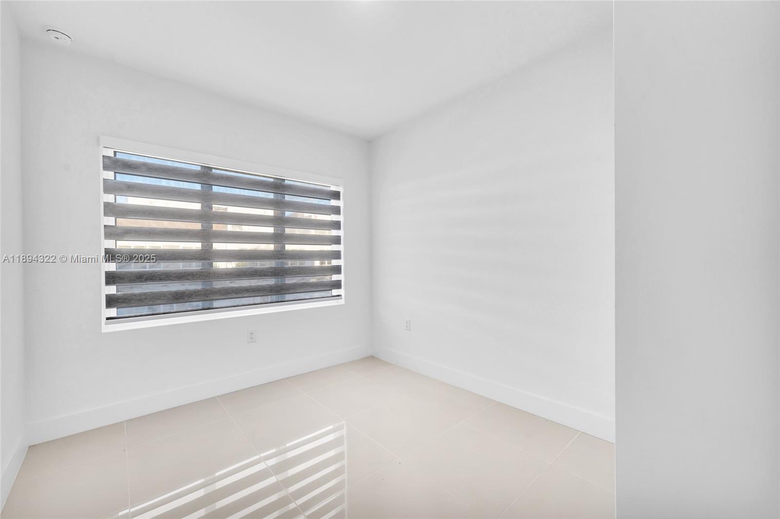 PARADISE ONE - Residential