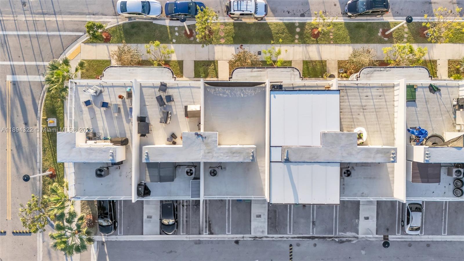 PARADISE ONE - Residential
