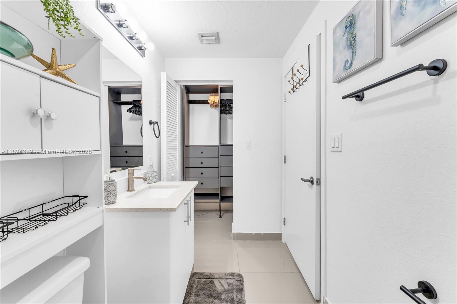PARADISE ONE - Residential