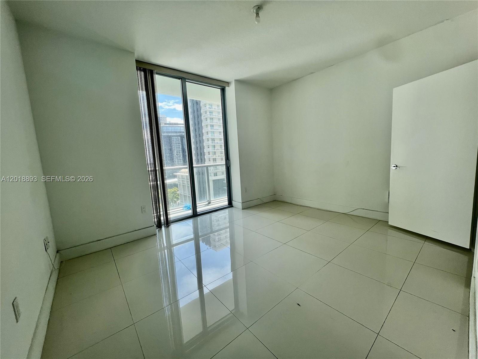 79 SW 12 ST 1407