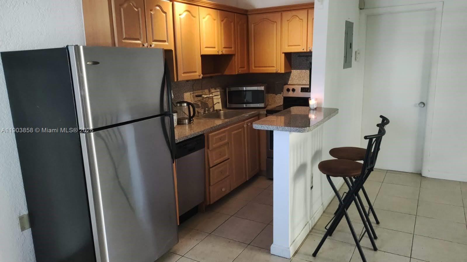 HIDDEN WATERS CONDO - Residential Lease