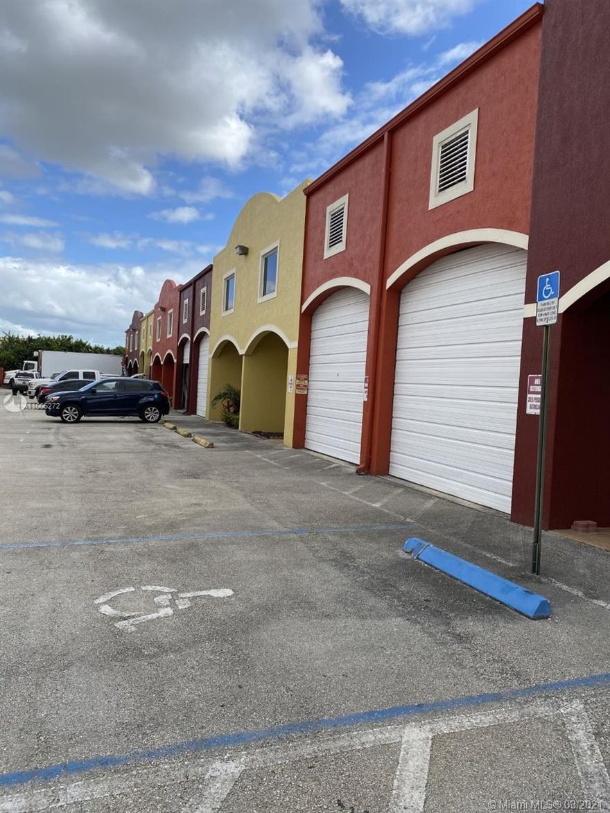 Office warehouse with separate water and electric meters. Close to turnpike, Lexus dealer, Country Walk, Miami Executive airport. 2,250sqft, cbs construction.