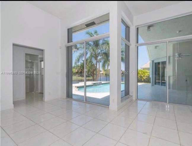 SECTOR 7 SOUTH - - Residential Lease