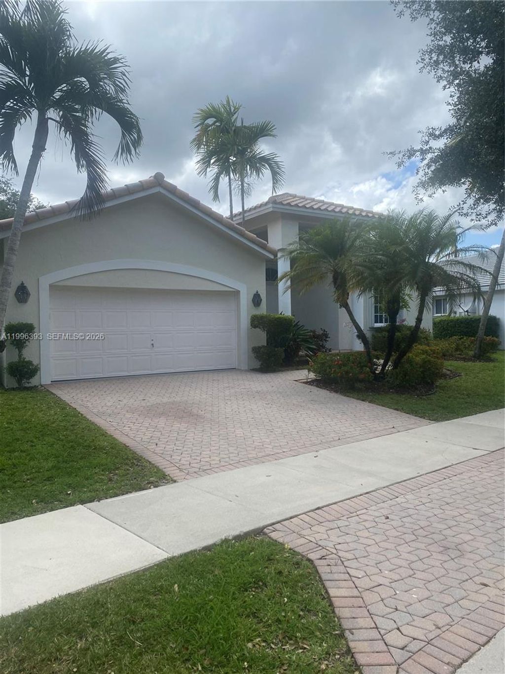 Photo of 3066 Lakewood Cir #3066, Weston, FL 33332 (MLS # A11996393)