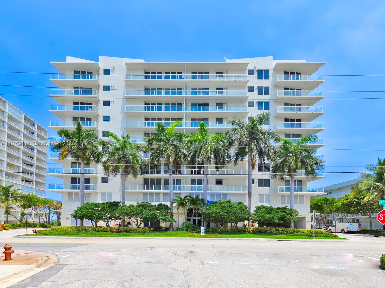 LUNA OCEAN RESIDENCES CON - Residential Lease