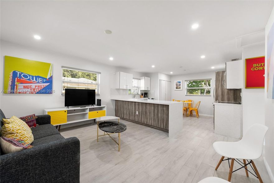 BEAUTIFUL DUPLEX IN WEST BUENA VISTA MINUTES FROM THE MIAMI DESIGN DISTRICT, MIDTOWN,
WYNWOOD, BRICKELL, & THE BEACH. THIS UNIT HAS BEEN FULLY UPGRADED WITH BRAND NEW SS
APPLIANCES, ALL IMPACT WINDOWS AND DOORS, NEW KITCHEN WITH QUARTZ COUNTER TOP, NEW BATHROOM
WITH SHOWER, ALUMINUM GATES FOR GATED PARKING, LED LIGHTS THROUGHOUT, PORCELAIN FLOOR TILE ON
THE ENTIRE PROPERTY, NEW AC INSTALLED WITH NEST THERMOSTATS, SEPARATE ELECTRIC AND WATER
METERS, WASHER AND DRYER IN EACH UNIT. T3-O ZONING FOR MULTIFAMILY. SEE VIRTUAL TOUR FOR WALK-
THROUGH.