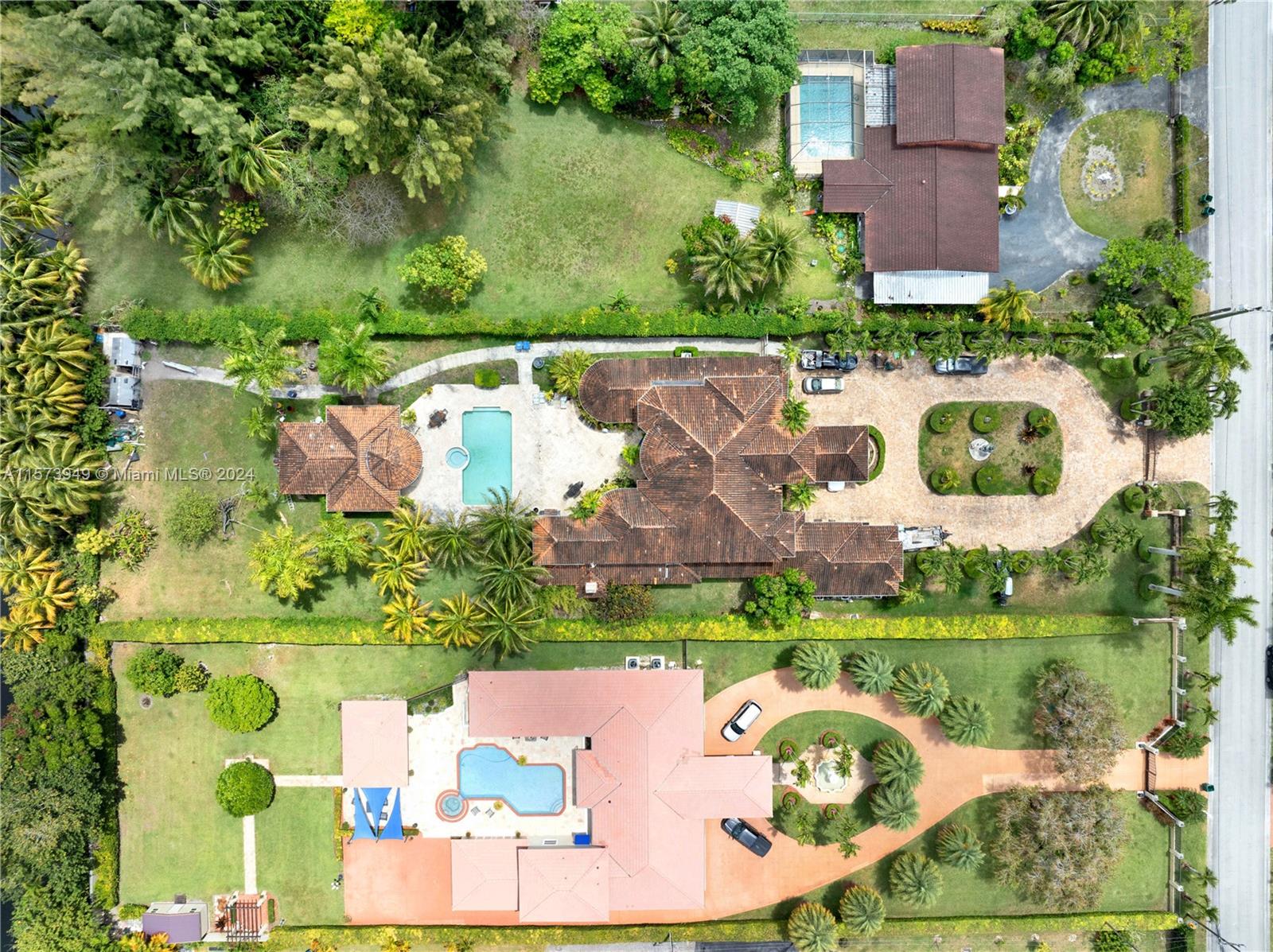 BIRD ROAD FARMSITES - Residential