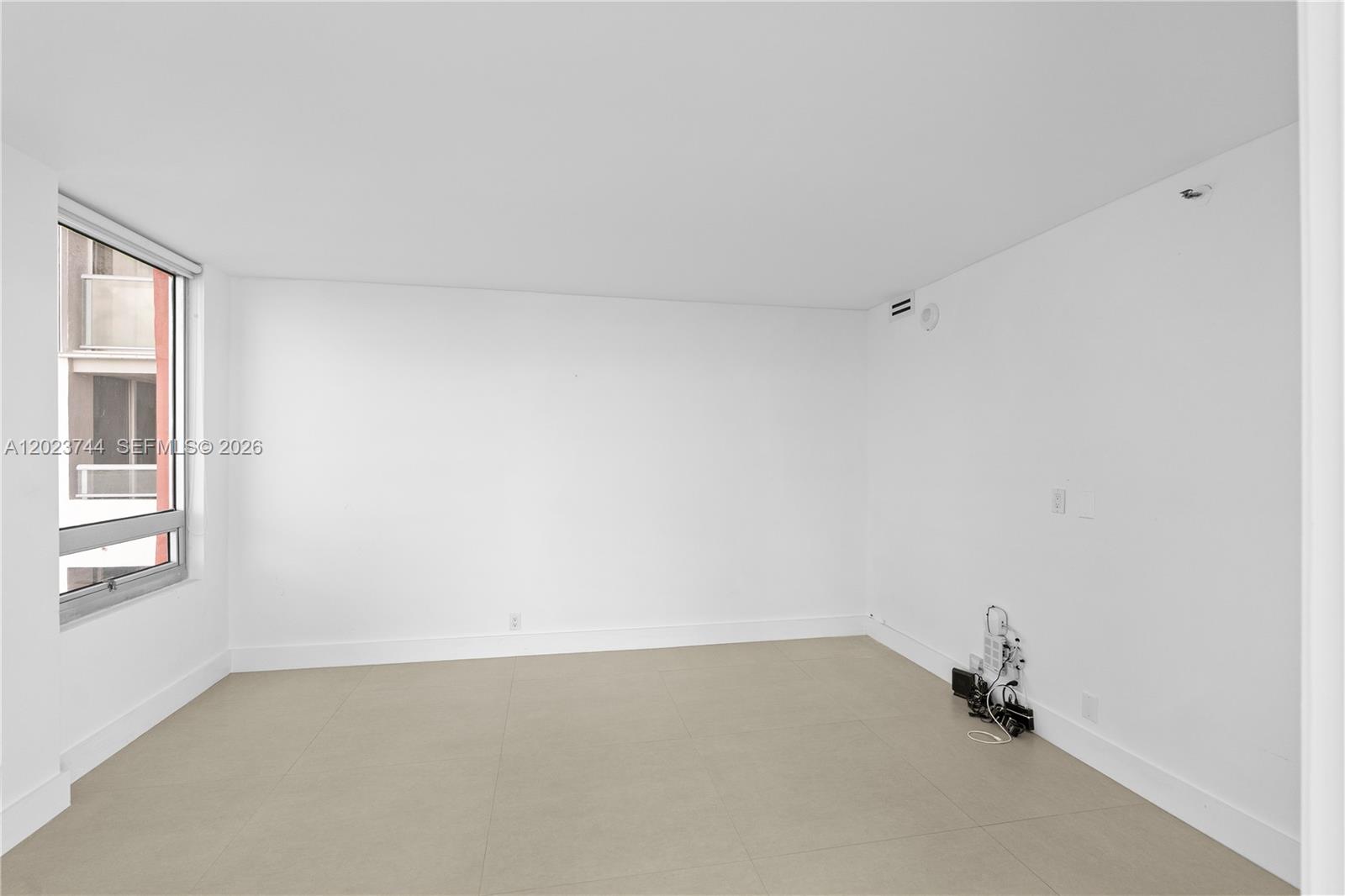 THE PALACE CONDO - Residential