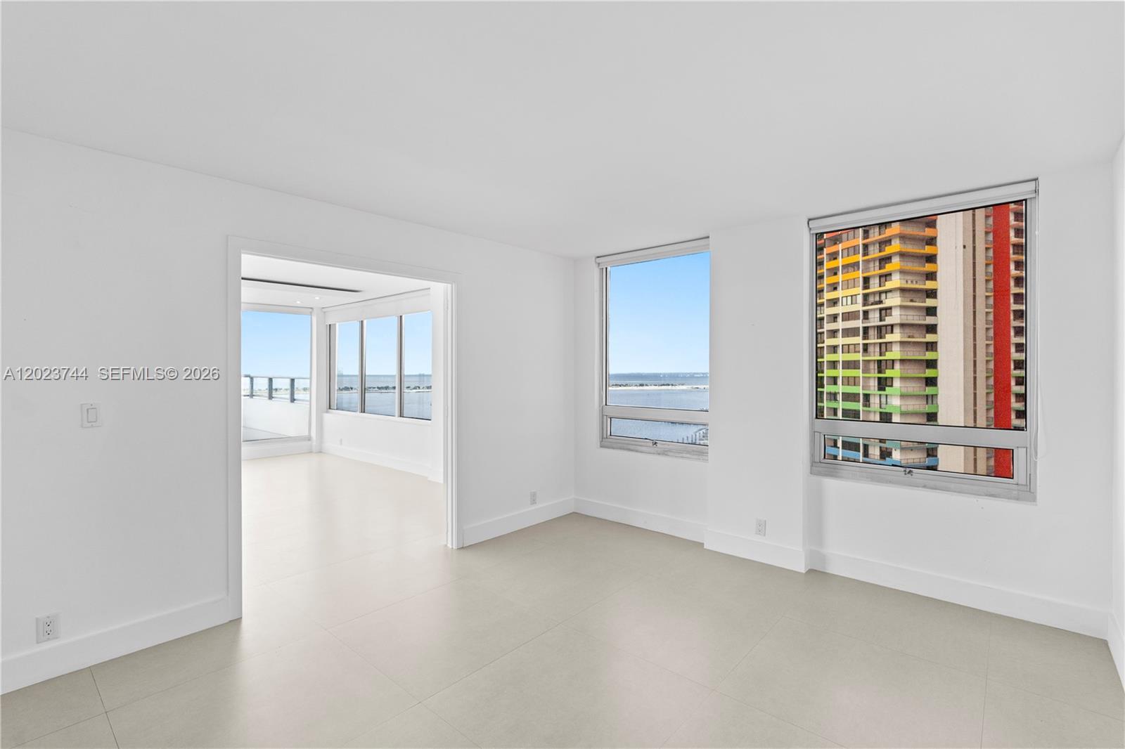 THE PALACE CONDO - Residential