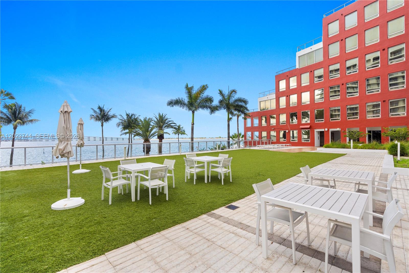 THE PALACE CONDO - Residential