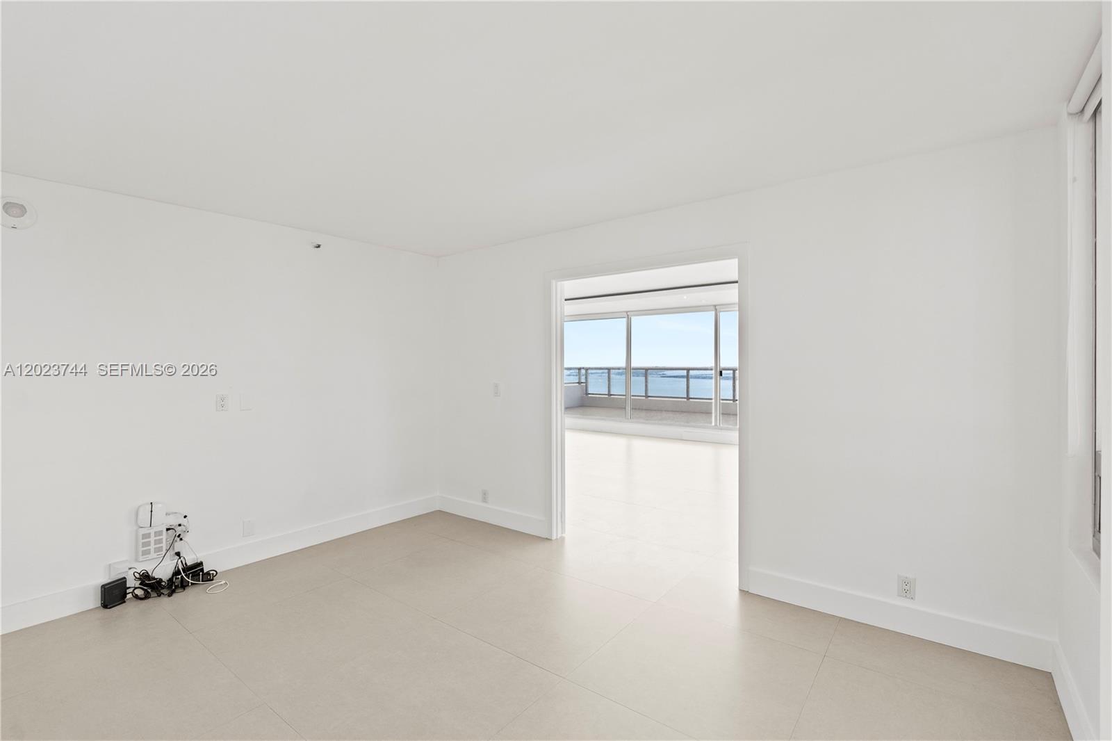 THE PALACE CONDO - Residential