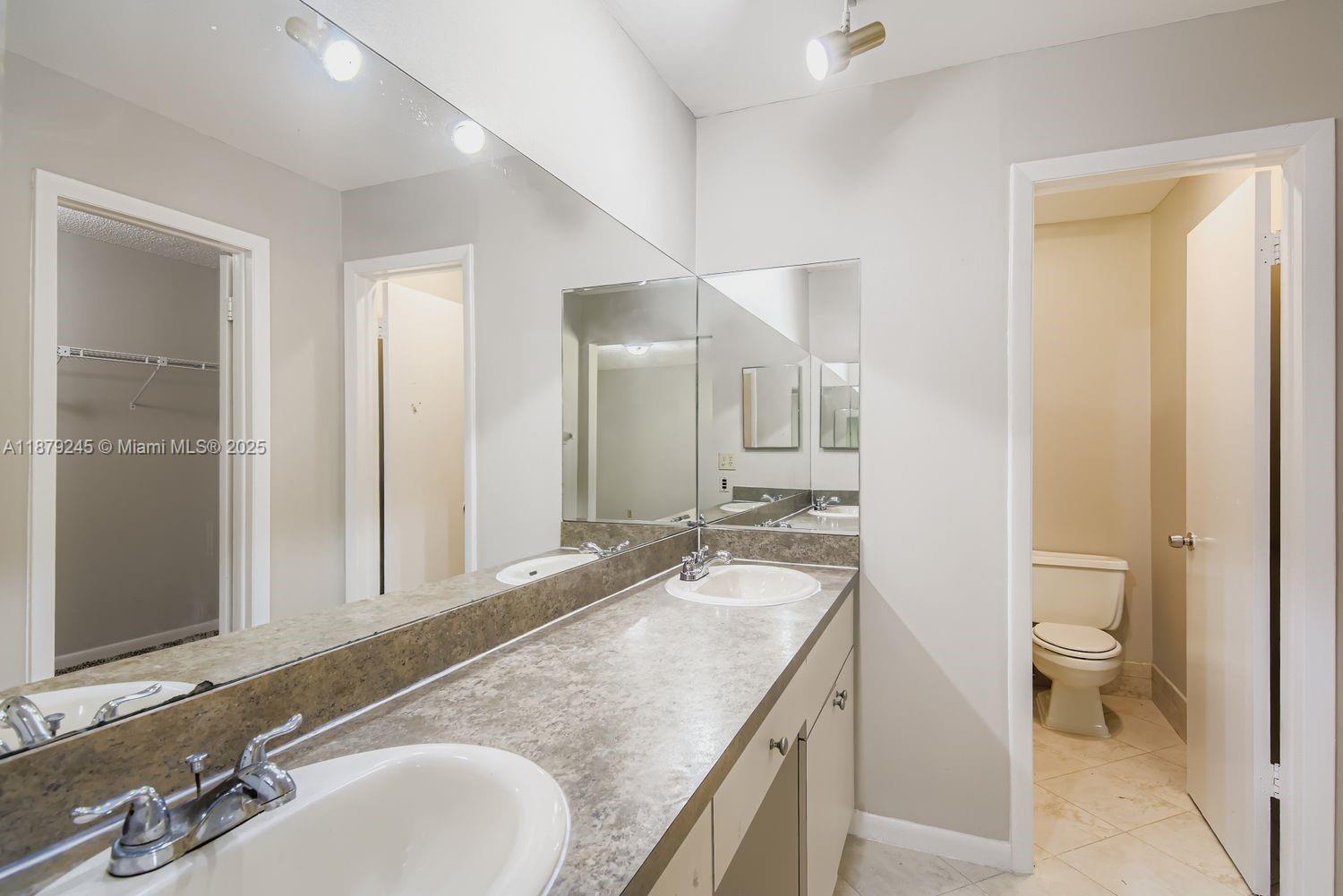 BOULEVARD WOODS NORTH - Residential